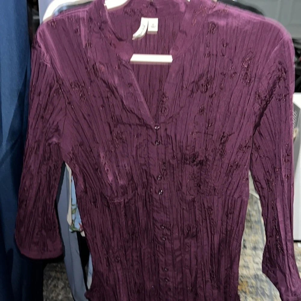 ST. John’s Bay maroon top